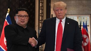 Kim Jong Unas ir Donaldas Trumpas