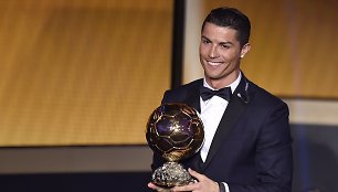 Cristiano Ronaldo trečią kartą tapo geriausiu pasaulio futbolininku