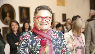 Parodos atidarymo akimirka