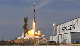&bdquo;Falcon 9&ldquo; raketos paleidimas