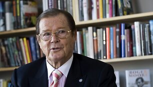 Rogeris Moore'as 