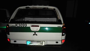 &Scaron;ventės &Scaron;iluose metu apgadintas policijos automobilis