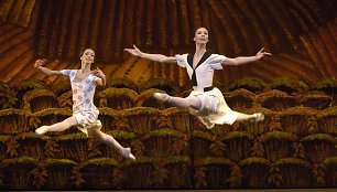 Maskvos Didžiojo teatro balerinos per gastroles Londone
