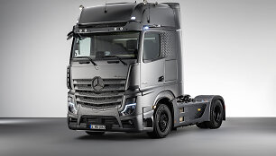 Konkurso &bdquo;Metų sunkvežimis&ldquo; dalyvis &bdquo;Mercedes-Benz Actros&ldquo;