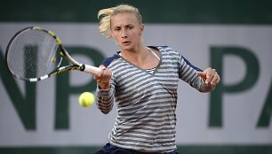Lesia Curenko