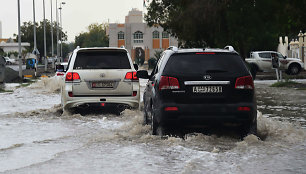 Potvynis Jungtiniuose Arabų Emyratuose