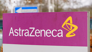 „AstraZeneca“ pranešė apie savo antikoronavirusinio preparato bandymų teigiamus rezultatus