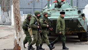 Britų žvalgyba sužinojo apie sunkumus valdant Rusijos kariuomenę Ukrainoje: patyrė nuostolių
