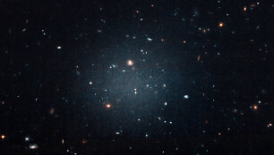 &bdquo;Neįmanoma&ldquo; galaktika NGC1052-DF2