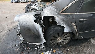 &Scaron;iauliuose suple&scaron;kintas &bdquo;Audi&ldquo; limuzinas