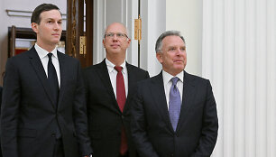 Jaredas Kushneris, Kirilas Dmitrijevas, Steve'as Witkoffas / REUTERS