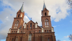 Ylakių Viešpaties Apreiškimo Švč. Mergelei Marijai bažnyčia