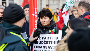 Vasario 16-ąją Vilniaus centre - gausios policijos pajėgos, pasirodė ir protestuotojų