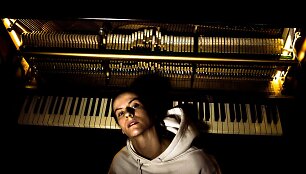 Artūro Areimos teatras pristato eksperimentinės muzikos festivalį &bdquo;technē&ldquo;