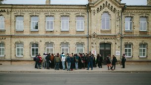 Prie „Vilniaus degtinės“ administracinio pastato