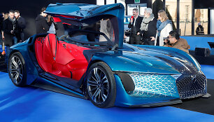 Paryžiaus automobilių festivalis, A DS elektrinis koncepcinis automobilis E-Tense 