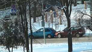 Automobilių susidūrimas prie Stirnų ir Stumbrų gatvių sankryžos