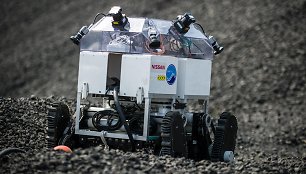 „Nissan“ povandeninis robotas