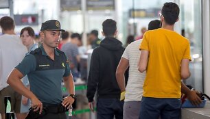 Barselonos oro uosto apsaugos darbuotojas
