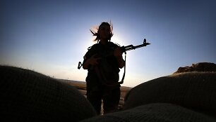 Kurdės, pasirengusios kovai su &bdquo;Islamo valstybe&ldquo;