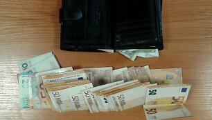 Kėdainių policijos pareigūnams sulaikytasis pasiūlė 15 tūkst. eurų ky&scaron;į