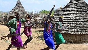 Toposa genties vyrai, Pietų Sudanas