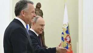 Steve'as Witkoffas ir Vladimiras Putinas