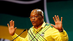 PAR teismas išdavė eksprezidento J.Zumos arešto orderį, jo vykdymas atidėtas iki gegužės