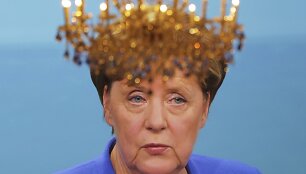 &Scaron;viestuvas vir&scaron; ekrano, kuriame - Angela Merkel debatuose