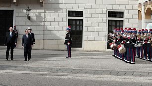 Apžiūrima Monako garbės sargyba Prancūzijos prezidento vizito metu