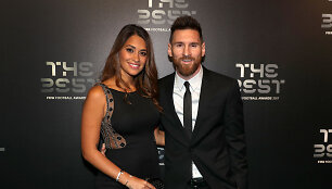 Lionelis Messi su žmona