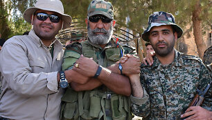 Issamas Zahreddine&lsquo;as (viduryje)