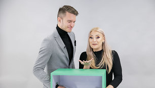 „Atspėk, kas dėžėje“ – Martynas Kavaliauskas su žmona Rusne Kavaliauskiene