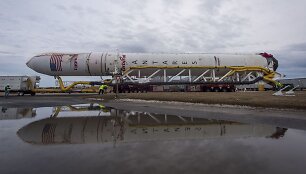 Raketa &bdquo;Antares&rdquo;, kelianti erdvėlaivį &bdquo;Cygnus&ldquo; su Lietuvos palydovais i&scaron; Volopo salos NASA skrydžių centro