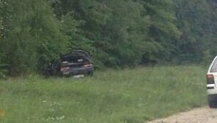 Į griovį &Scaron;alčininkų rajone nuvažiavo girto vairuojama &bdquo;Alfa Romeo&ldquo;