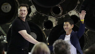 Elonas Muskas, Yusaku Maezawa