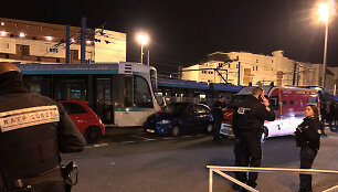 Paryžiaus priemiestyje per retą tramvajaus avariją sužeista 12 žmonių