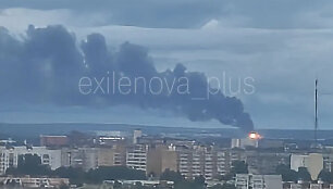 Rusijos Tverės mieste dega naftos bazė