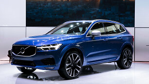 2017-ųjų Ženevos automobilių parodoje pristatytas naujasis &bdquo;Volvo XC60&ldquo;