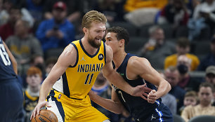 Domantas Sabonis rungtynėse su „Mavericks“ pelnė 24 taškus.