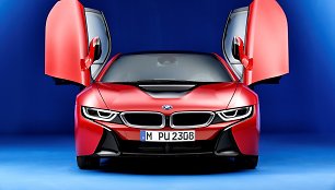 BMW šiuo metu gamina 9 hibridinius bei visiškai elektrinius automobilius