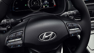 &bdquo;Hyundai&ldquo; pristatė naują elektromobilį &ndash; &bdquo;Kona Electric&ldquo;