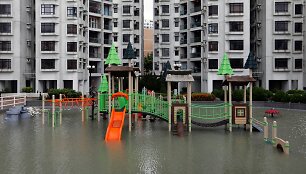 Honkongą paralyžiavo galingas taifūnas