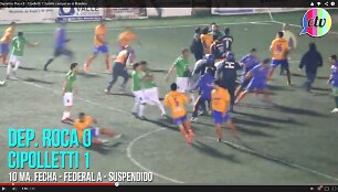Mu&scaron;tynės per Agrentinos futbolo čempionato rungtynes