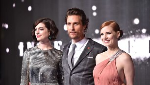 Anne Hathaway, Matthew McConaughey ir Jessica Chastain