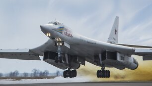 Didžiausias pasaulyje kovinis lėktuvas TU-160 
