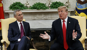 Jensas Stoltenbergas ir Donaldas Trumpas