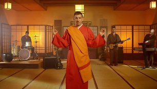 Francesco Gabbani klipas „Occidentali's Karma“