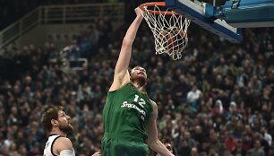 Loukas Mavrokefalidis yra atstovavęs garsiems klubams, tarp jų ir Atėnų &bdquo;Panathinaikos&ldquo;.