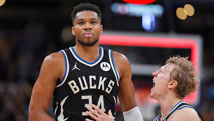 Giannio Antetokounmpo reakcija po pergalingo metimo